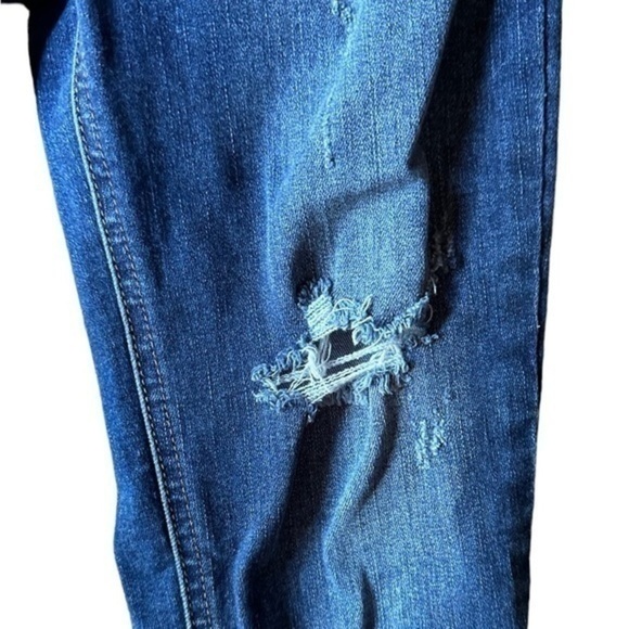 Free People size 25 inseam 25” distressed jeans EUC - Picture 3 of 4